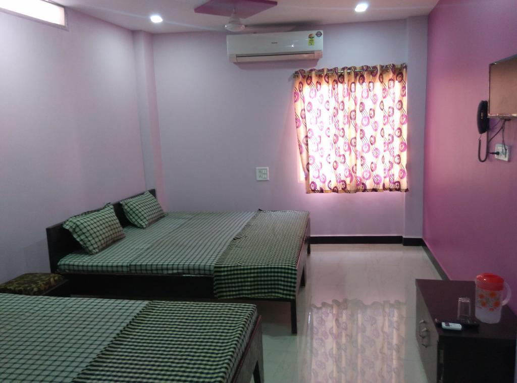 Mansarovar Guesthouse Ujjain Exteriör bild