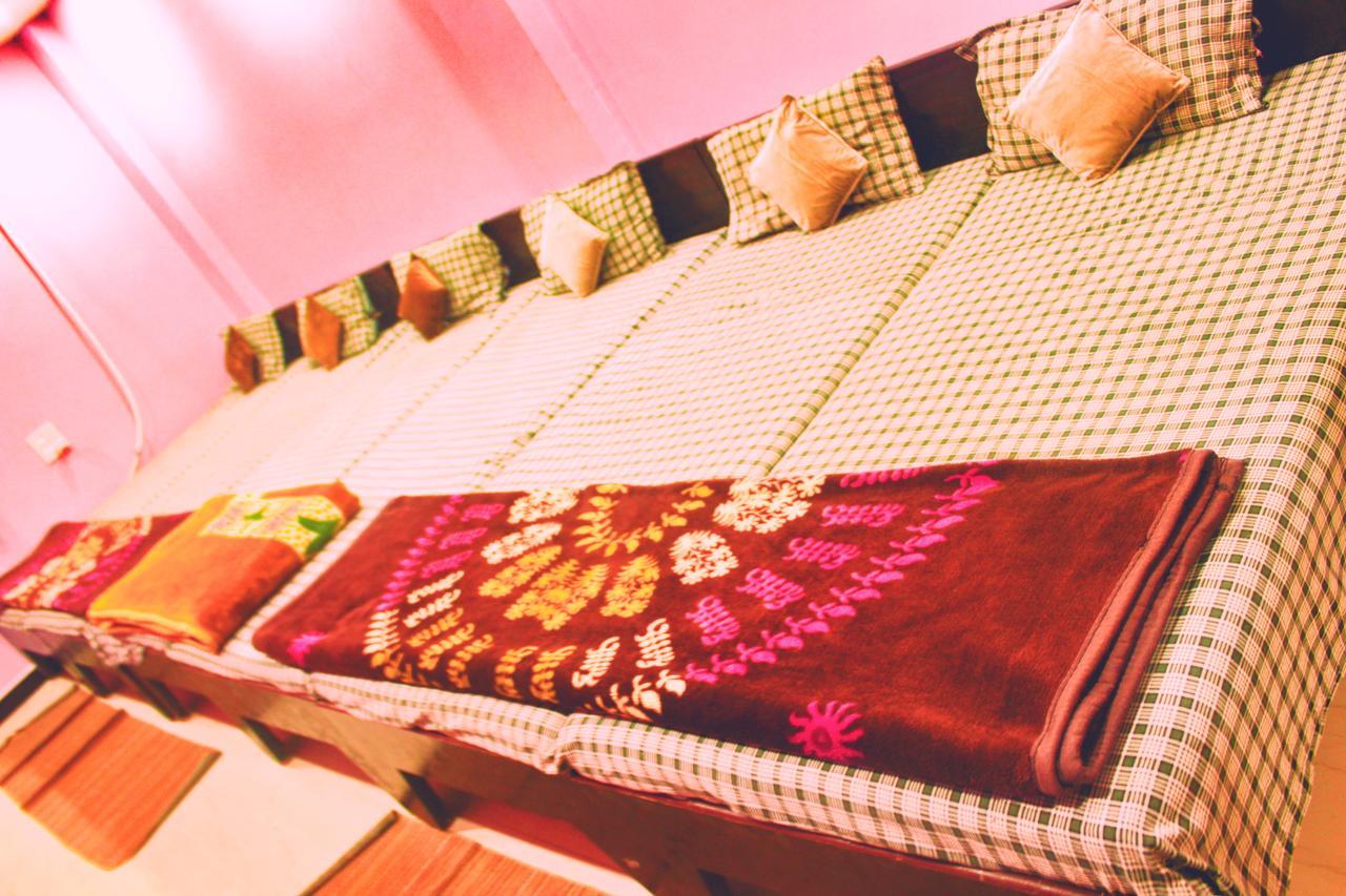Mansarovar Guesthouse Ujjain Exteriör bild