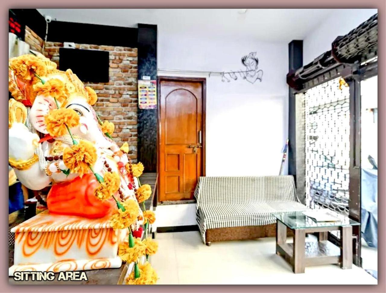 Mansarovar Guesthouse Ujjain Exteriör bild