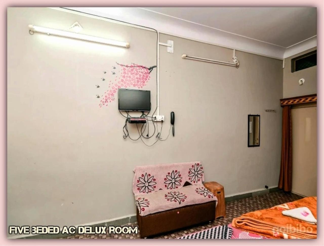Mansarovar Guesthouse Ujjain Exteriör bild